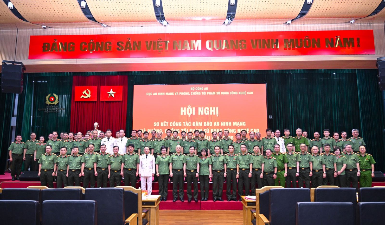 Tin nổi bật